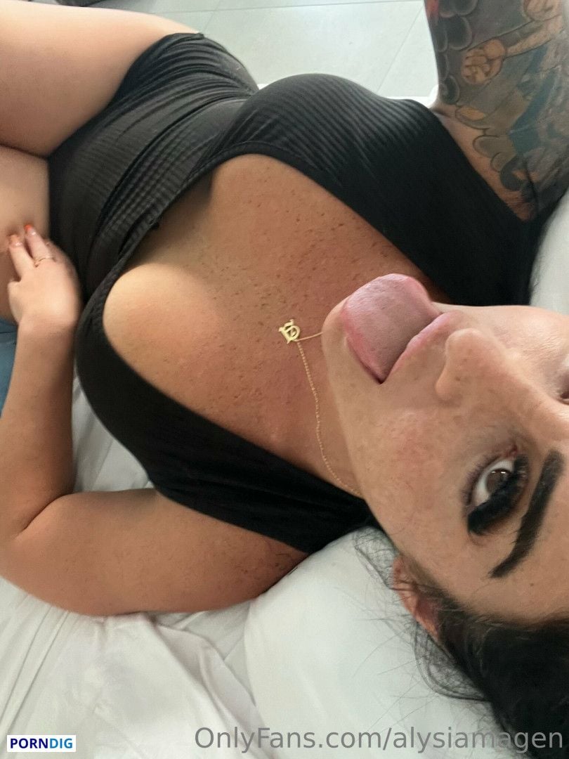 Alysiamagen Nude OnlyFans Leaks 9 Photos - PornDig