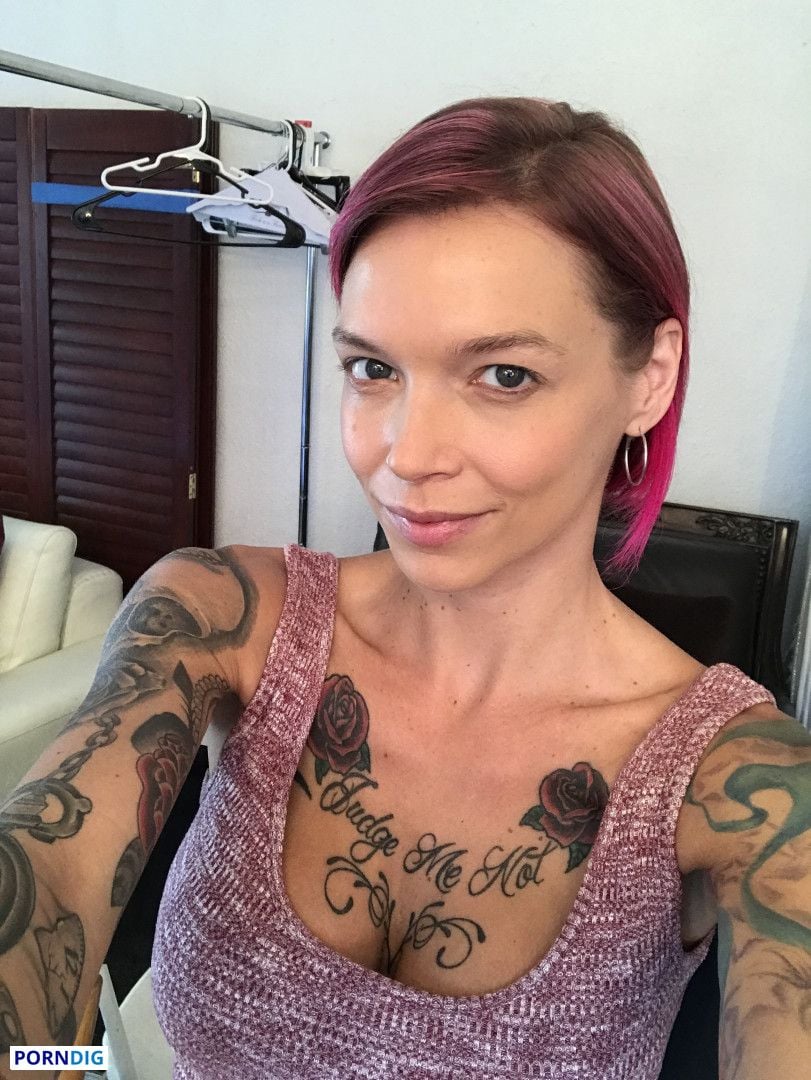 Anna Bell Peaks Machine