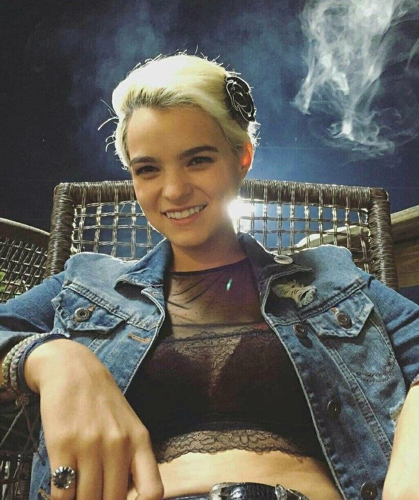 Brianna Hildebrand Nude Leaked Photo #14 - Porndig