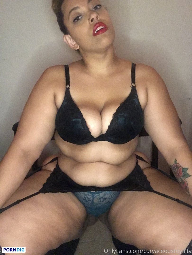 Curvaceousroyalty Nude Leaked OnlyFans Photo #16 - Porndig