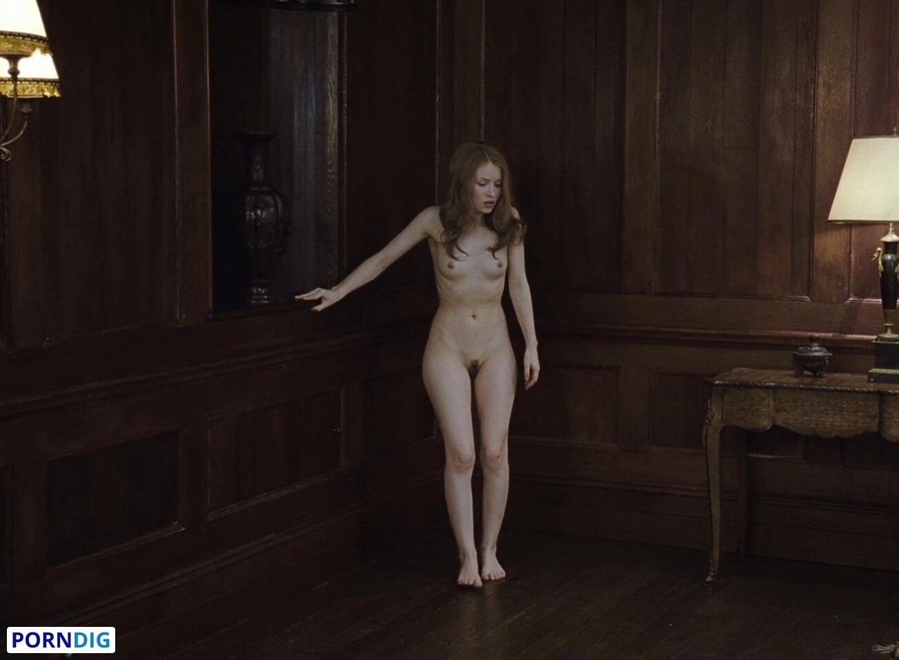 Emily Browning Nude Leaked Photo #2 - Porndig