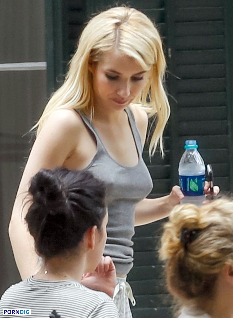 Emma Roberts Nude Leaked Photo #2 - Porndig