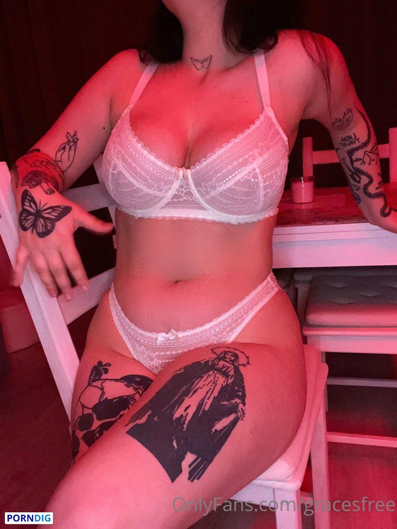 Gracesfree Nude Leaked Photo #7 - Porndig