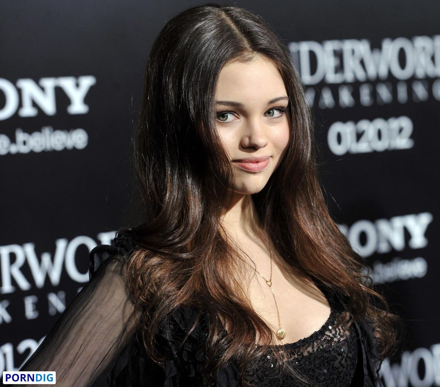 India Eisley Nude Leaked Photo #12 - Porndig