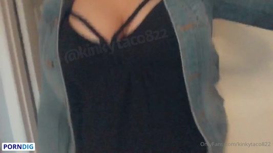 Kinkytaco822 iluvtacos0822 OnlyFans Nude Leaked Porndig 