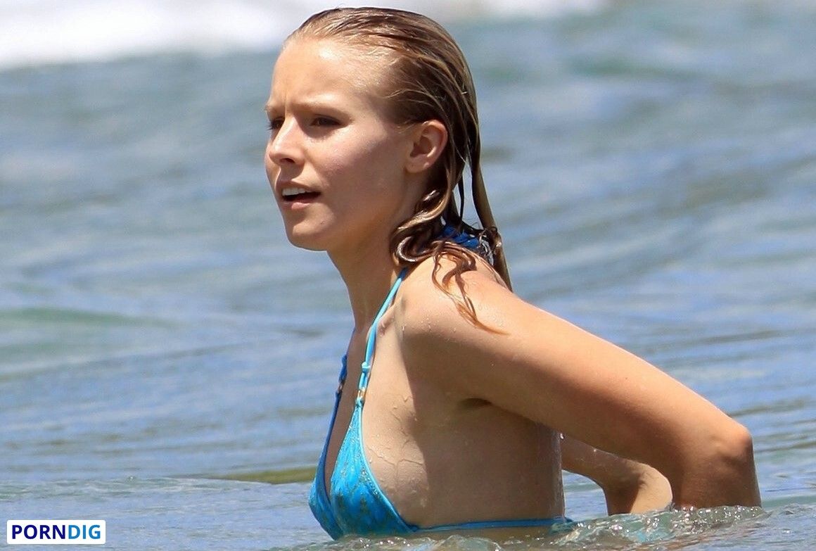 Kristen Bell Nude Leaked Photo #12 - Porndig