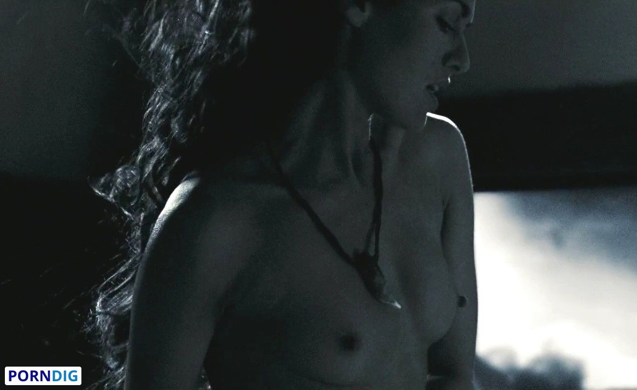 Lena Headey Nude Leaked Photo #15 - Porndig