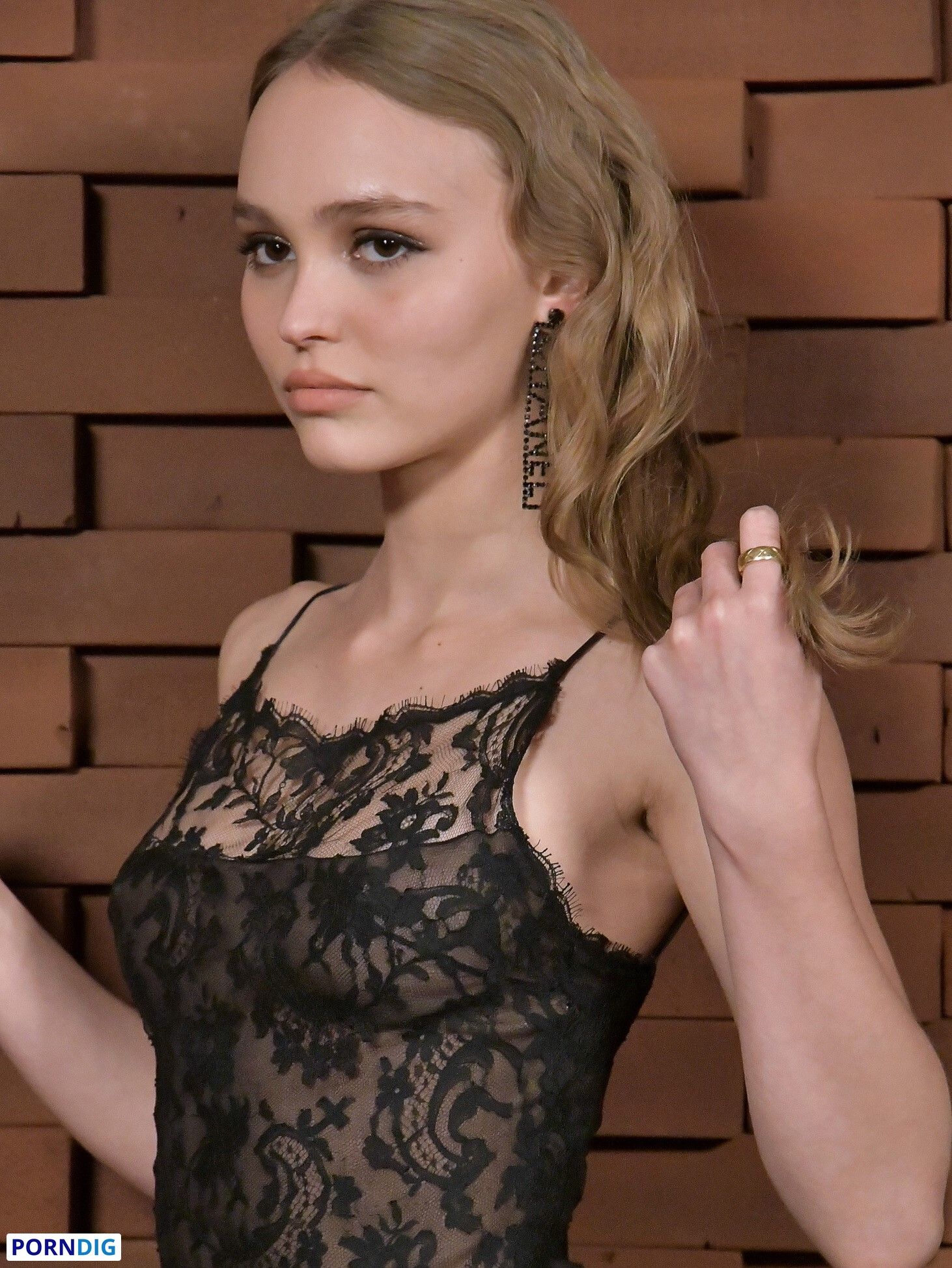 Lily Rose Depp Nude Leaked Photo #8 - Porndig