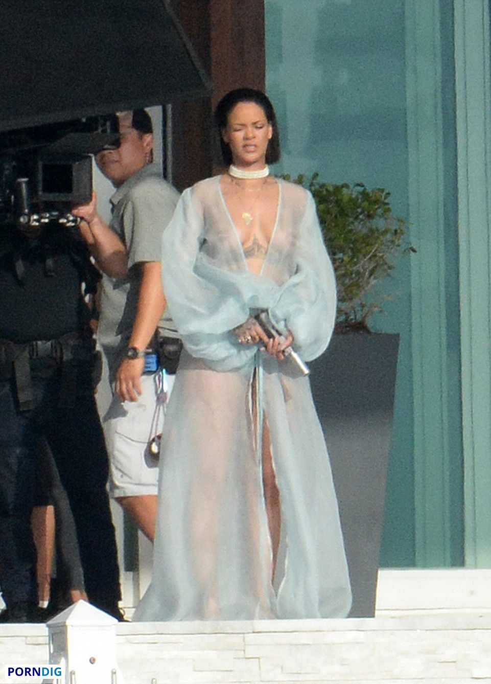 Rihanna Nude Leaked Photo #66 - Porndig