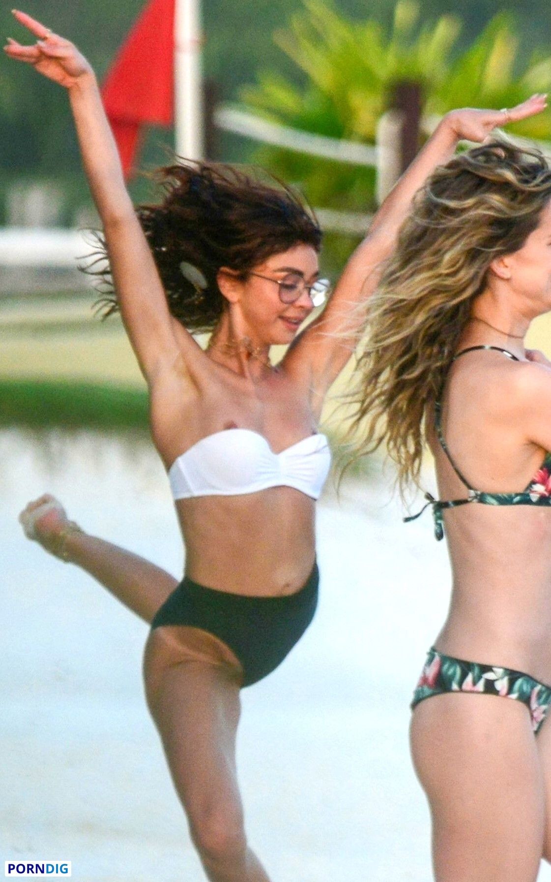 Sarah Hyland Nude Leaks 41 Photos - PornDig