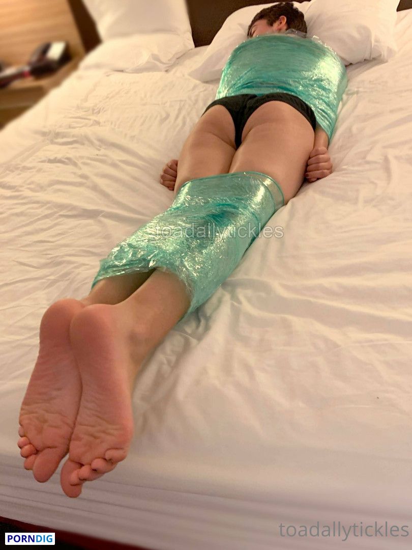 Toadallytickles | toadallytickles_ | Toadallytickles OnlyFans Nude Leaked -  Porndig